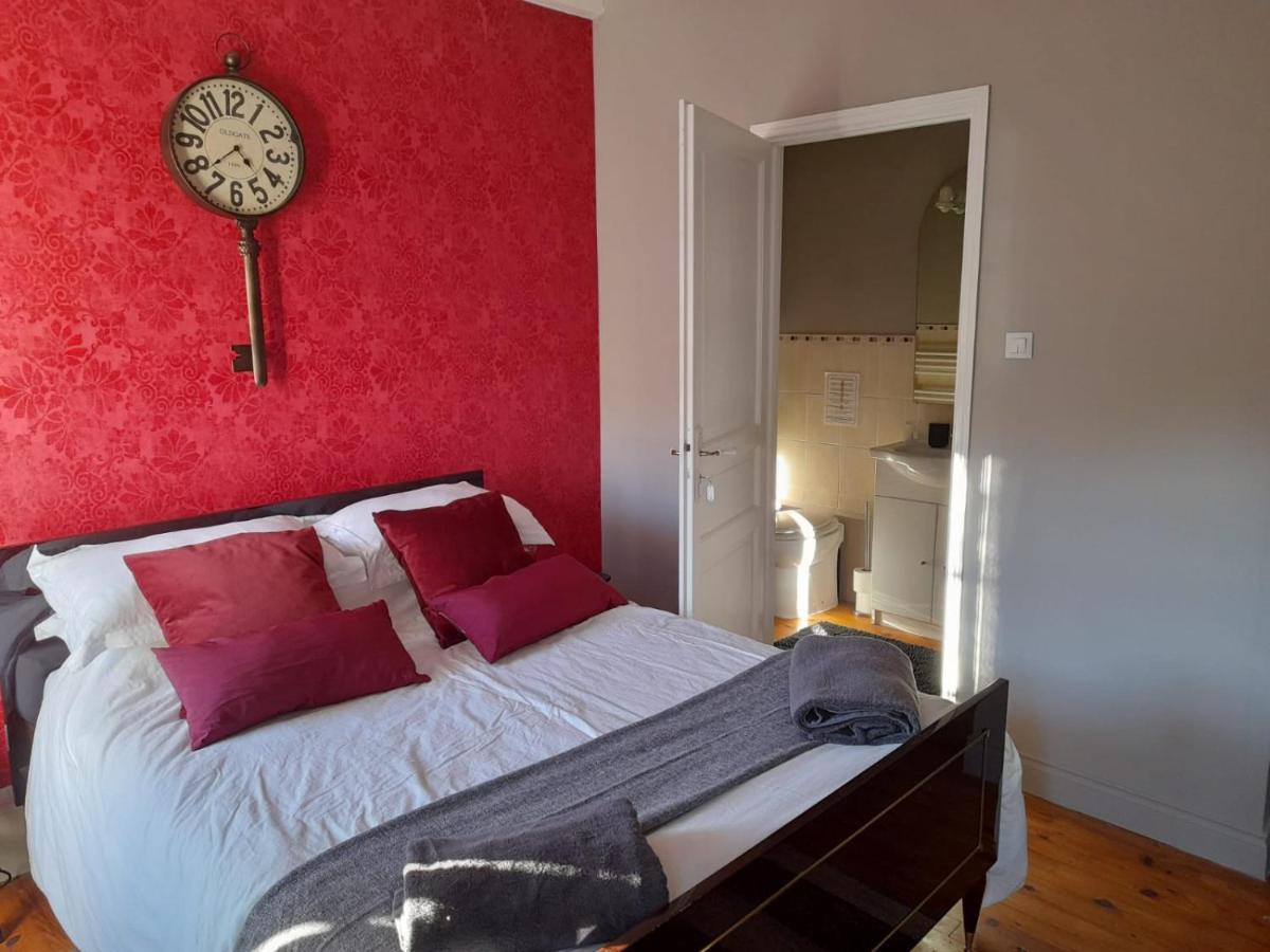 Les Roches Chambre D'Hotes Servant Exterior foto
